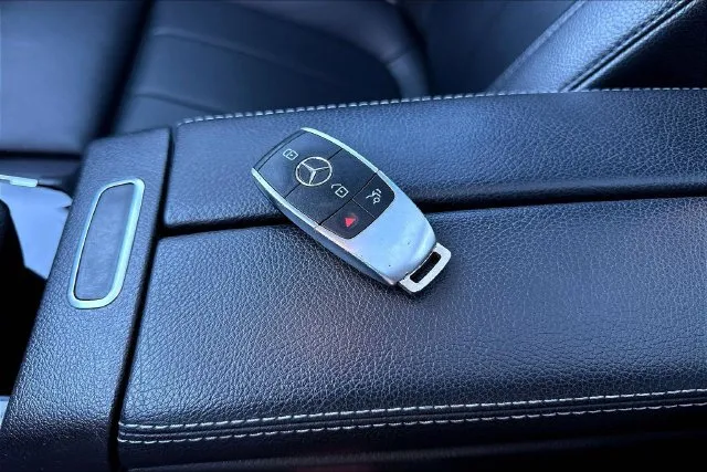 Mercedes-Benz GLB photo 36
