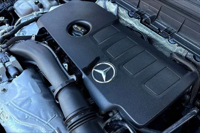 Mercedes-Benz GLB photo 32