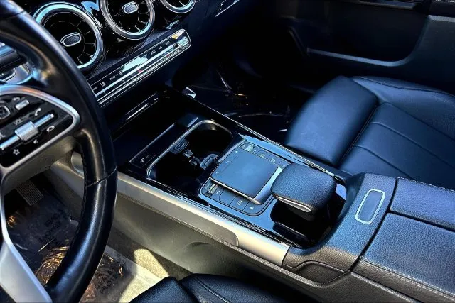 Mercedes-Benz GLB photo 19
