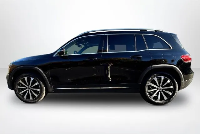 Mercedes-Benz GLB photo 8