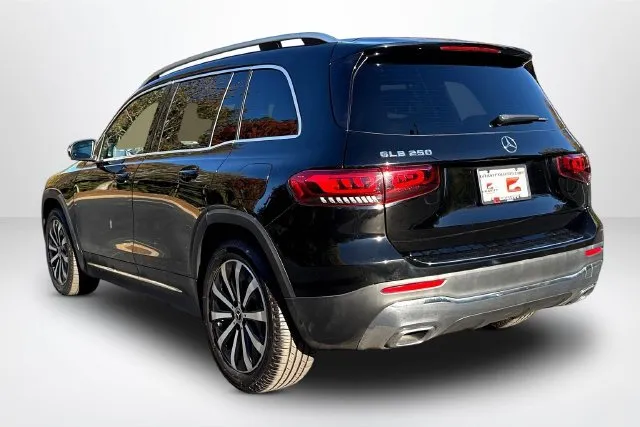 Mercedes-Benz GLB photo 7