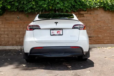 More photos of 2021 Tesla Model Y Long Range at Gravity Autos Duluth, GA