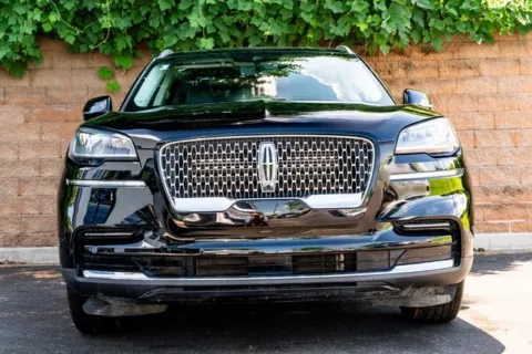 Photos of 2024 Lincoln Aviator Reserve for sale in Duluth, GA at Gravity Autos Duluth