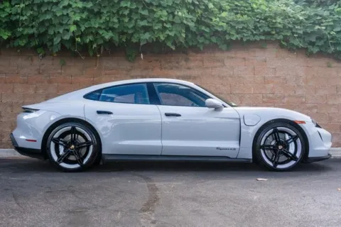 More photos of 2022 Porsche Taycan 4S at Gravity Autos Duluth, GA