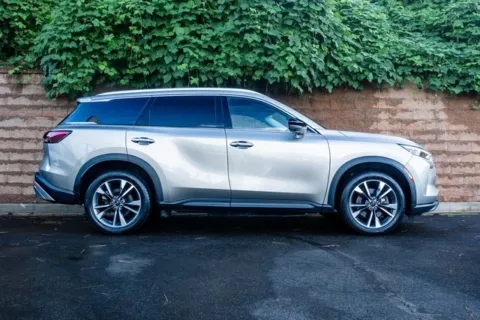 More photos of 2022 INFINITI QX60 LUXE at Gravity Autos Duluth, GA