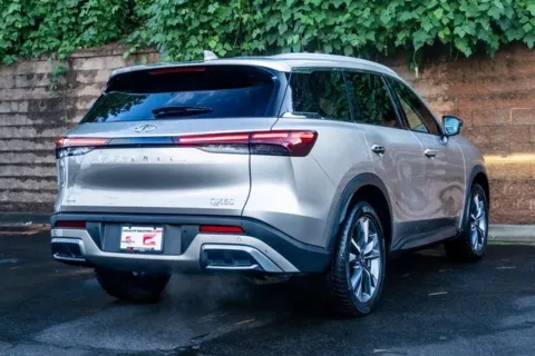 More photos of 2022 INFINITI QX60 LUXE at Gravity Autos Duluth, GA
