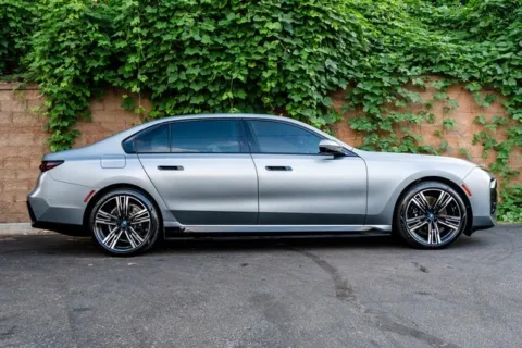 More photos of 2023 BMW i7 xDrive60 at Gravity Autos Duluth, GA