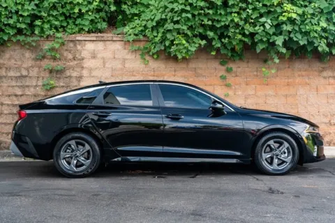More photos of 2021 Kia K5 LX at Gravity Autos Duluth, GA