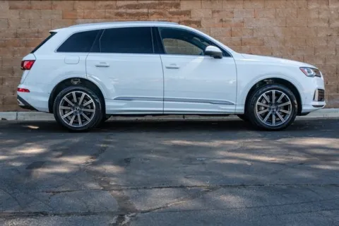 More photos of 2022 Audi Q7 45 Premium Plus at Gravity Autos Duluth, GA