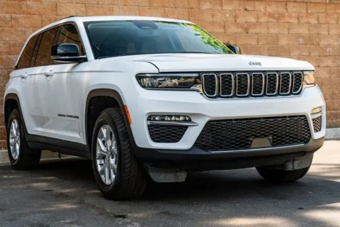 Another view of 2023 Jeep Grand Cherokee Limited for sale in Duluth, GA at Gravity Autos Duluth