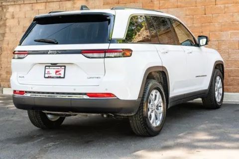 More photos of 2023 Jeep Grand Cherokee Limited at Gravity Autos Duluth, GA