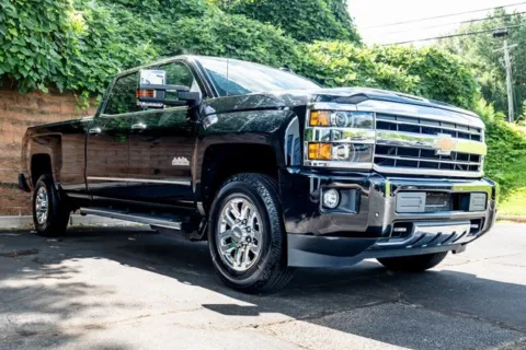 Another view of 2019 Chevrolet Silverado 3500HD High Country for sale in Duluth, GA at Gravity Autos Duluth