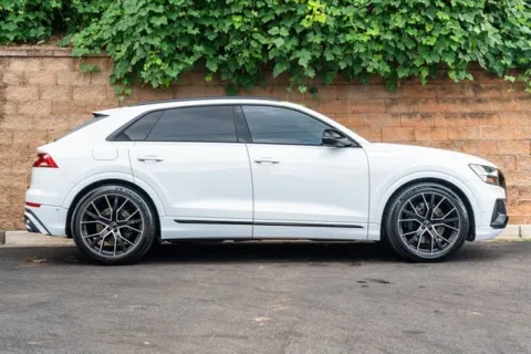 More photos of 2021 Audi SQ8 4.0T Prestige at Gravity Autos Duluth, GA