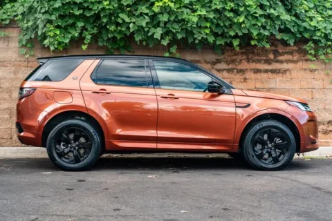 More photos of 2022 Land Rover Discovery Sport S R-Dynamic at Gravity Autos Duluth, GA