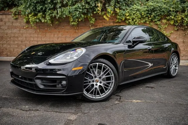 2022 Porsche Panamera
