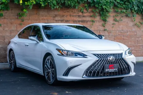 Another view of 2022 Lexus ES 350 for sale in Duluth, GA at Gravity Autos Duluth