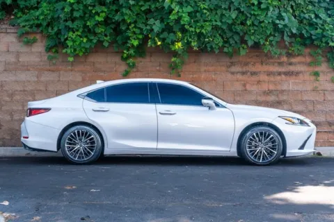 More photos of 2022 Lexus ES 350 at Gravity Autos Duluth, GA