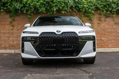 Photos of 2023 BMW i7 xDrive60 for sale in Duluth, GA at Gravity Autos Duluth