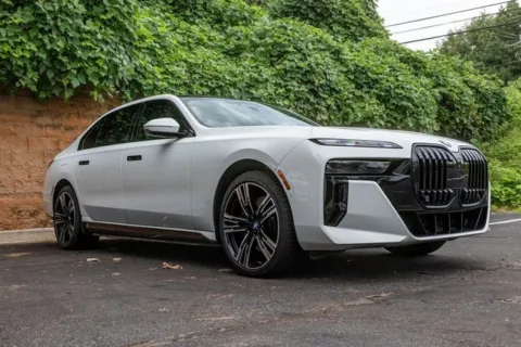 Another view of 2023 BMW i7 xDrive60 for sale in Duluth, GA at Gravity Autos Duluth
