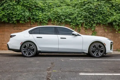 More photos of 2023 BMW i7 xDrive60 at Gravity Autos Duluth, GA