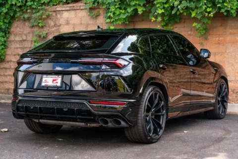 More photos of 2020 Lamborghini Urus at Gravity Autos Duluth, GA