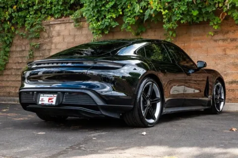 More photos of 2021 Porsche Taycan 4S at Gravity Autos Duluth, GA