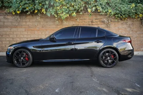 More photos of 2020 Alfa Romeo Giulia at Gravity Autos Duluth, GA