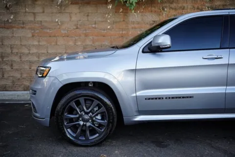 More photos of 2018 Jeep Grand Cherokee High Altitude at Gravity Autos Duluth, GA