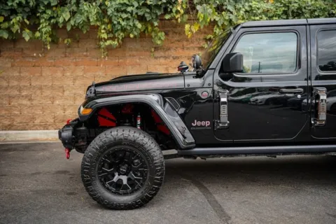 More photos of 2020 Jeep Gladiator Rubicon at Gravity Autos Duluth, GA