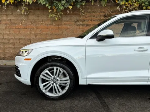 More photos of 2018 Audi Q5 2.0T Prestige at Gravity Autos Duluth, GA