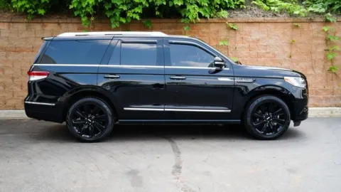 More photos of 2023 Lincoln Navigator Reserve at Gravity Autos Duluth, GA