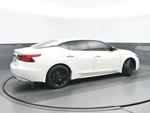 Another view of 2017 Nissan Maxima 3.5 S for sale in Highland Park, IL at Gravity Autos Chicago
