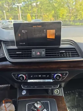 More photos of 2020 Audi Q5 45 Premium Plus at Gravity Autos Chicago, IL