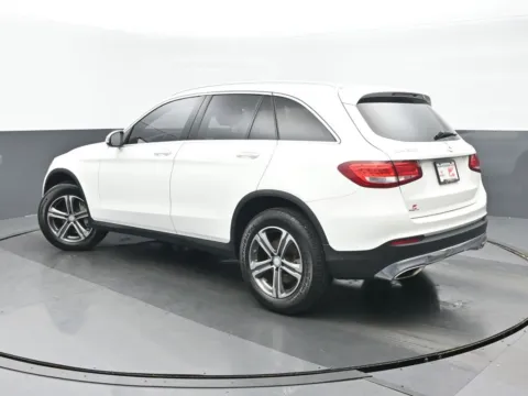 More photos of 2017 Mercedes-Benz GLC 300 at Gravity Autos Chicago, IL