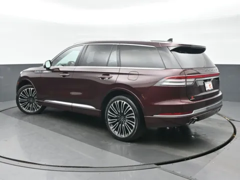 More photos of 2022 Lincoln Aviator Black Label at Gravity Autos Chicago, IL