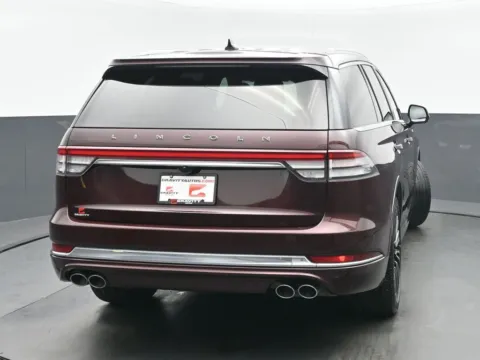 More photos of 2022 Lincoln Aviator Black Label at Gravity Autos Chicago, IL