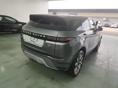 Photos of 2020 Land Rover Range Rover Evoque SE for sale in Highland Park, IL at Gravity Autos Chicago