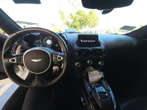More photos of 2021 Aston Martin Vantage at Gravity Autos Chicago, IL