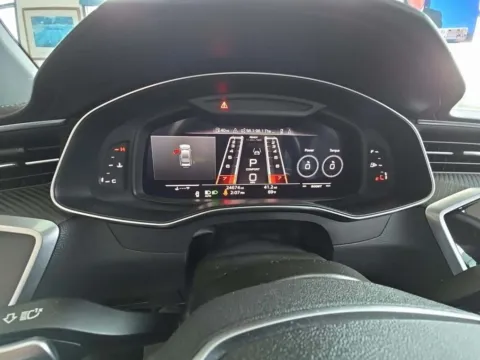 More photos of 2023 Audi RS 7 4.0T at Gravity Autos Chicago, IL