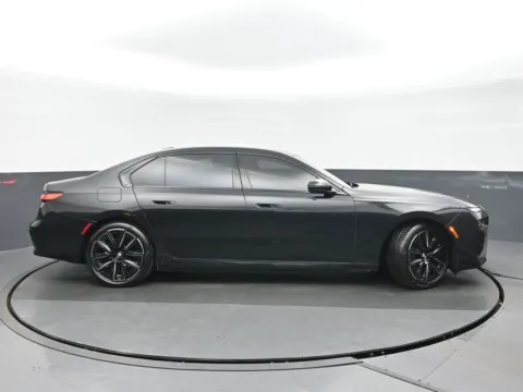 Photos of 2023 BMW i7 xDrive60 for sale in Highland Park, IL at Gravity Autos Chicago