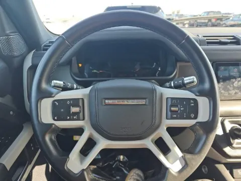 More photos of 2020 Land Rover Defender 110 HSE at Gravity Autos Chicago, IL