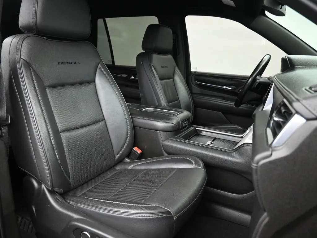 2021 GMC Yukon Denali - Photo 27