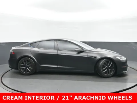 Photos of 2021 Tesla Model S Plaid for sale in Highland Park, IL at Gravity Autos Chicago