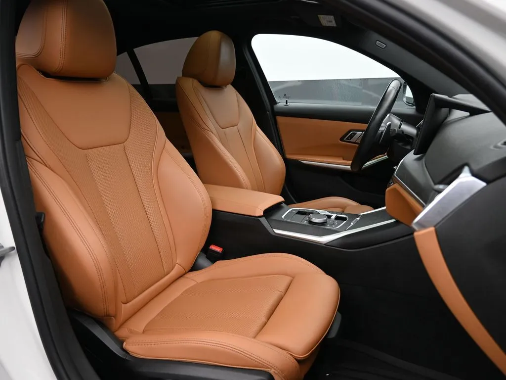 2023 BMW 3 Series M340i - Photo 28