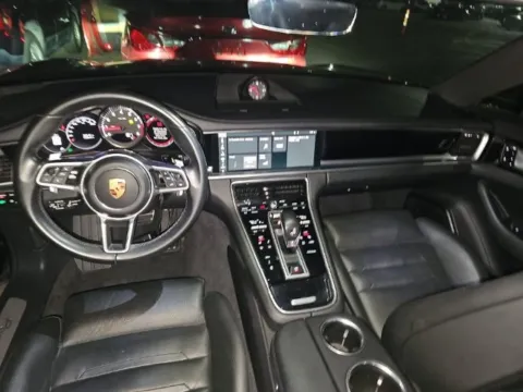 More photos of 2018 Porsche Panamera 4S at Gravity Autos Chicago, IL