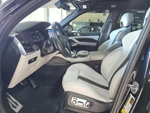 Another view of 2020 BMW X5 M Competition for sale in Highland Park, IL at Gravity Autos Chicago