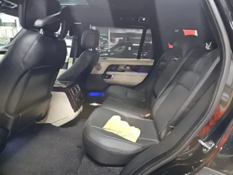 More photos of 2020 Land Rover Range Rover Supercharged at Gravity Autos Chicago, IL