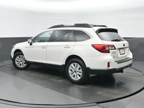 More photos of 2015 Subaru Outback 2.5i Premium at Gravity Autos Chicago, IL