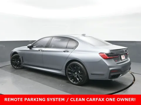 More photos of 2022 BMW 7 Series M760i at Gravity Autos Chicago, IL