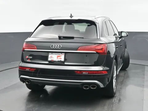 More photos of 2022 Audi SQ5 Premium Plus at Gravity Autos Chicago, IL